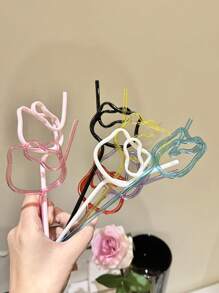 Sanrio 4 piezas de mangueras de pajita de colores de Hello Kitty, accesorios de taza rotatorios y reutilizables, pajitas, lindas bebidas de verano para despedidas de soltera, cubiertas de pajitas, vajilla rosa, fiesta de ducha para la novia, útiles escolares