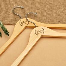 [定制] 天然实木衣架-雕刻您自己的标志，用于服装店、衣柜、木制衣架的木质旋转衣架，防滑，成人家用木衣架 - 木質衣架 - 查看 6