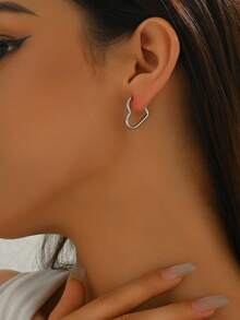 1pair Fashion Stainless Steel Heart Design Hoop Earrings For Women For Daily Decoration Valentines,Mom,Mother,Mother's Day,Gift