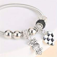 1 Piece Simple Black And White Chess Board Love & Owl Pendant Alloy Bracelet Women's Fashion Bracelet Bangle Female Daily All-Match Bracelet Accessories Birthday Gift Christmas Gift