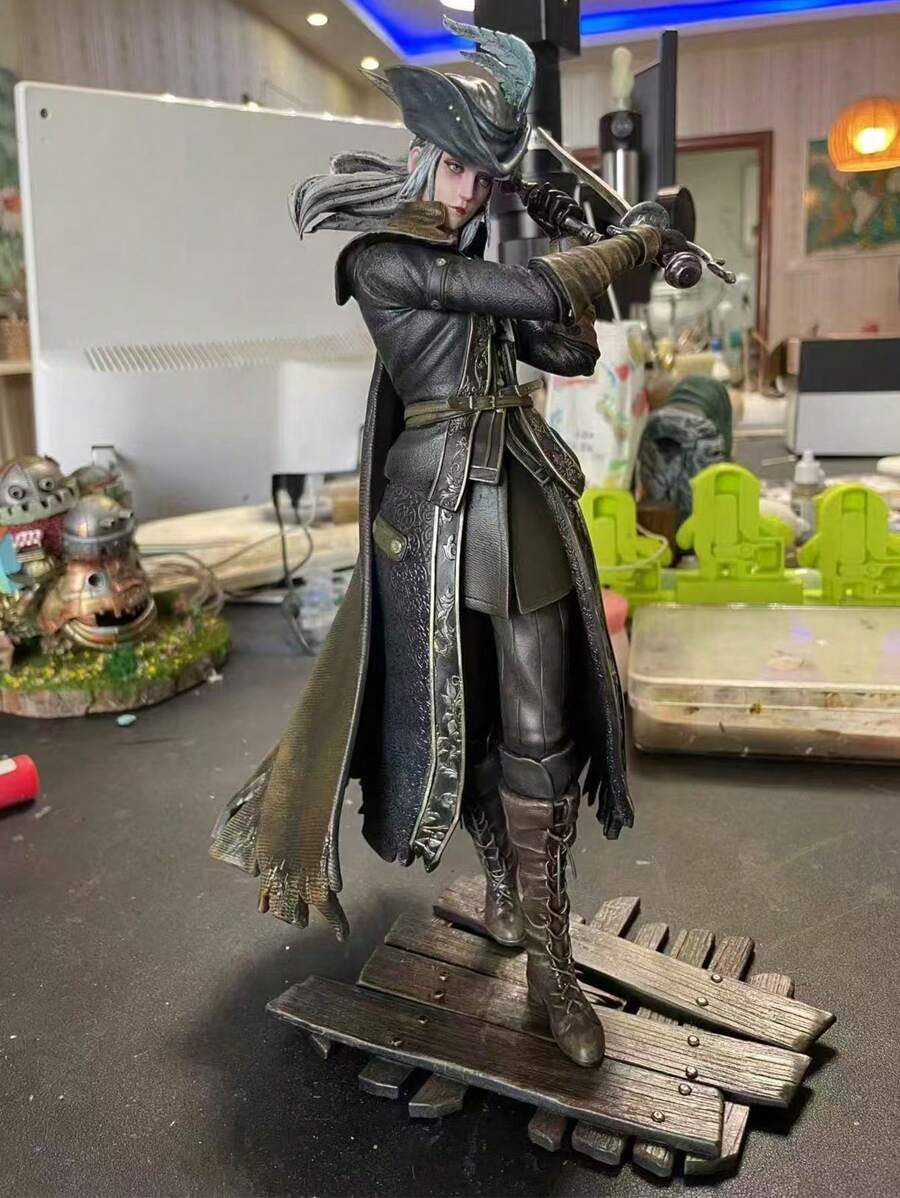 1 件 29 厘米/11.4 英寸豪华女猎人雕像，血源诅咒玛利亚星界钟楼之女可动人偶，家居装饰礼物