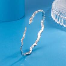 1pc Elegant & Luxury Matte Wavy Open Bangle Bracelet - Double Loop Heart Shaped Bracelet, Suitable For Girlfriend, Mother's Day, Birthday, Party, Valentine's Day, Luxury And Exquisite Adjustable Cuff Bracelet For Daily, Party Wear, Birthday Jewelry Gift