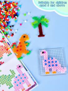 Set di 1.500 perle da stirare da 5 mm, giocattolo educativo fai-da-te per bambini, creativo per la realizzazione di gioielli, include 15 tipi di perle, 6 modelli, carta da stiro, pinzette e 24 accessori colore casuale, adatto per bambini oltre 5 anni, regali di compleanno e festività, creativi mestieri.