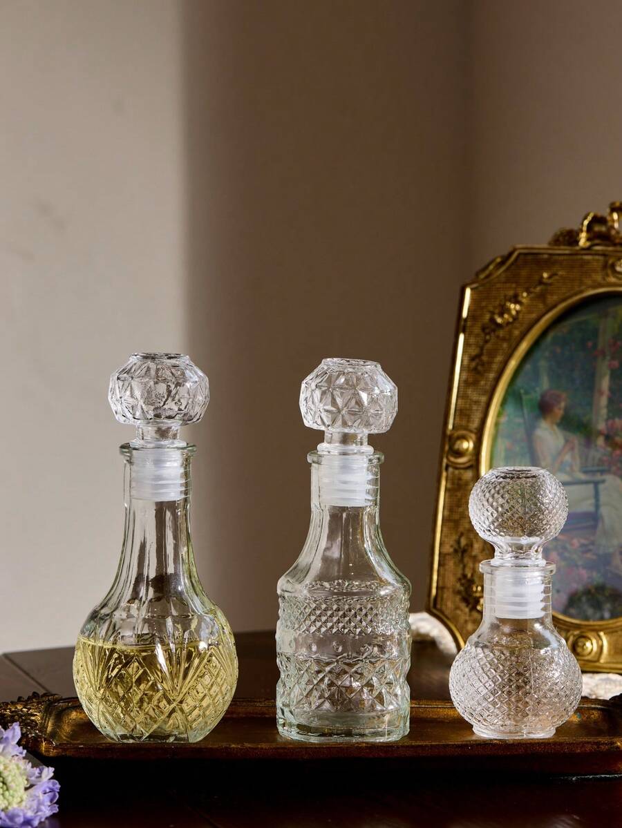 Cirelle 1Pc Vintage Split Bottle, Crystal Empty Refillable Home Table Decoration Bottle,Creative Mini Bottles Clear Transparent Glass Carving Bottle,Travel Perfume Liquid Bottle(1.69oz/50ml And 3.38oz/100ml Available), Rama Table Decor, Bedroom Supplies, Housewarming Gift, Travel Essentials, Gifts For Women/Girls/Girlfriend
