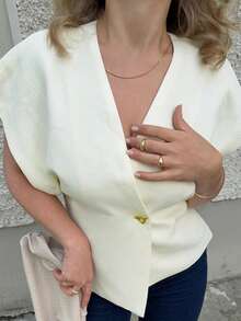 Jeta Ari Elegant White Blouse With Butterfly Brooch - White - View 2