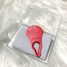 Doble protección para humanos y mascotas, 1/2 piezas Kit de emergencia contra garrapatas para el hogar - Pinzas para extracción de garrapatas + Tarjetas de desinfección + Peine para mascotas, Juego de prevención y protección contra garrapatas para interiores y exteriores, herramientas para prevenir picaduras de garrapatas