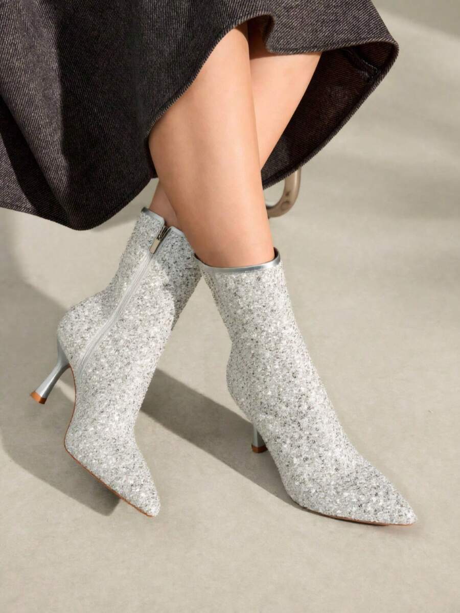 Stivaletti eleganti e lussuosi con punta affusolata e glitter, con tacchi alti sottili - Argento - Visualizzare 1