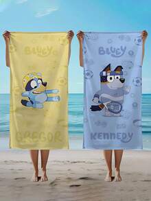 1 pieza Toalla de playa con el nombre personalizable de Bluey, que presenta el diseño de dibujos animados de Bluey comiendo helado, una toalla de baño suave y de secado rápido para la playa. Un artículo imprescindible para viajes y una prenda esencial de moda de playa para viajes de verano. - Helado para dos bluey - Ver 9
