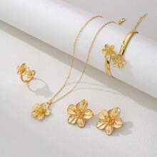 4pcs Flower Jewelry Set, Vintage Golden Flower Pendant Necklace, Bracelet, Ring, Earrings, Luxurious