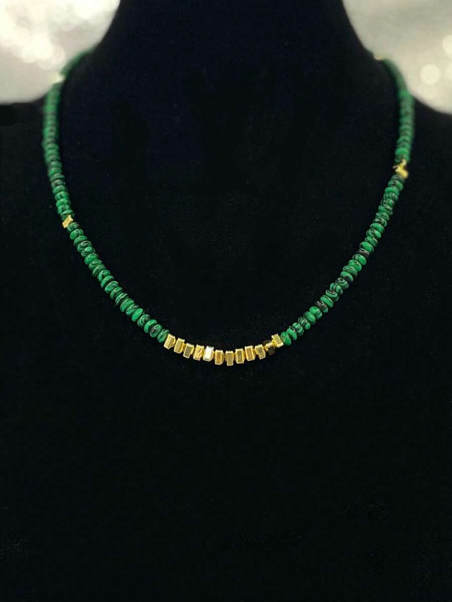 1pc Handmade Boho Malachite Necklace - Natural Stone Beads With Golden Spacers, Deep Green & Golden Bohemian Jewelry For Women, Casual Attire Or Gift, Boho-Chic Multi-Layer Beaded Necklace, Casual Accessory, Vintage Style, Detailed Craftsmanship, Fashion Enthusiasts