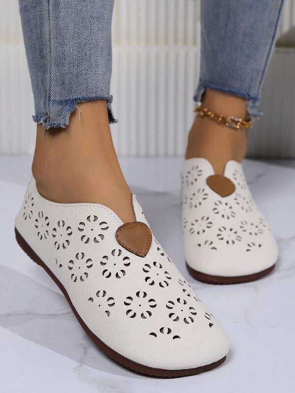 New Hollow Sunflower Flat Sandals, Summer Slip-On Breathable Perforated Big Size Mother Shoes, Soft Bottom