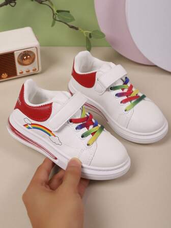 The 2025 Summer New Children's Sports Shoes Are Not Stuffy, With Soft Soles, Anti-Slip Properties, Hook And Loop And Rainbow Prints. They Are Cute Shoes For Girls With A Chinese Style