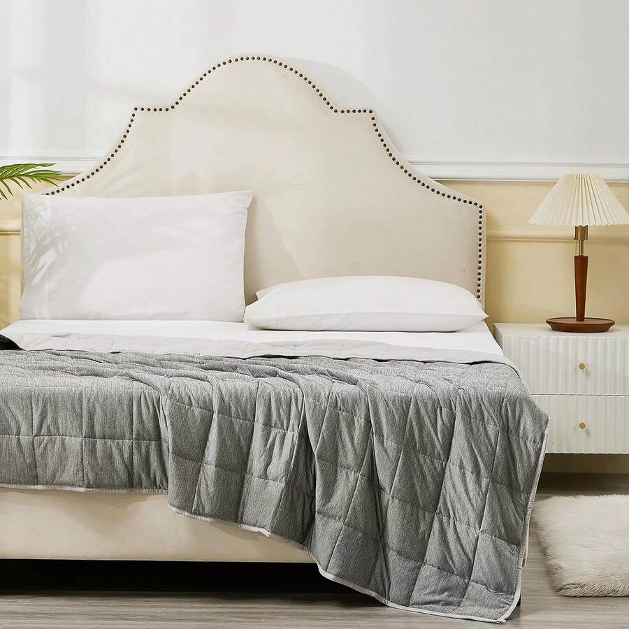 Manta con peso, tamaño Queen 20 libras, manta de enfriamiento para adultos que duermen con calor, manta de cama suave universal para todas las estaciones, 60''x80'', 20 LBS, gris - Gris - Ver 1