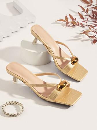 女士时尚优雅金属装饰露趾高跟方头人字拖凉鞋休闲穆勒拖鞋户外拖鞋（随机剪裁）