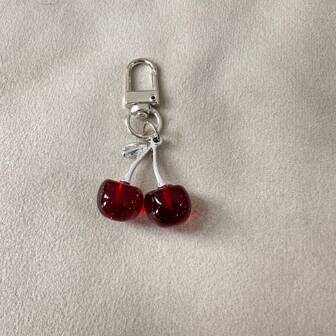 1 件男女通用闪亮仿真樱桃钥匙扣时尚精致 3D 樱桃包包吊坠夏季 Y2K
