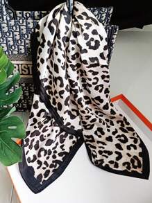 [1pc Leopard Print Scarf] 1pc Women's Lightweight Black & Brown Leopard Print Square Scarf | 27.56 Inch Bohemian Moire Pattern Headwear, Versatile Beach Wrap & Outdoor Travel Scarf For Casual Outings, Hair, Stylish Head Accessory, Nonelastic Fabric, Durable Headscarf