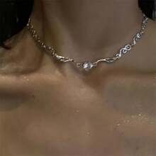 1 pièce Collier avec pendentif en forme de cœur versatile et simple avec ailes créatives pour femmes