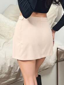 Falda corta dama mujer tejido tipo pana ligera pretina zipper botón metálico dos bolsillos laterales cargo broche presión bajo ajustado casual calor día noche fiesta evento comida jardín cena cumpleaños primavera verano - Beis - Ver 2