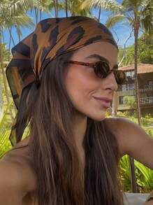 [1pc Leopard Print Scarf] 1pc Women's Lightweight Black & Brown Leopard Print Square Scarf | 27.56 Inch Bohemian Moire Pattern Headwear, Versatile Beach Wrap & Outdoor Travel Scarf For Casual Outings, Hair, Stylish Head Accessory, Nonelastic Fabric, Durable Headscarf