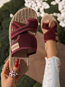 1 Pair New Fashion Teenage Slippers, With Woven Soles And Mesh Uppers, Balancing Breathability And Comfort, Stylish To Wear Outdoor And For Beach