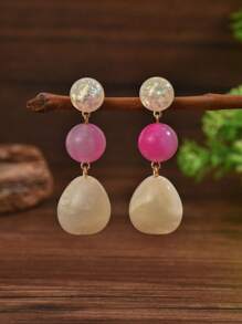 2pcs Exaggerated Sexy Bohemian Wavy Faux Jade Resin Blocks With Conch Shaped Pendant Dangle Earrings Set, Suitable For Sexy Ladies, Party, Holiday Wear. The Resin Blocks Are Artificially Blended In Multiple Colors, And Each Piece Will Have A Molding Mark Due To The Manufacturing Process.