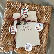500 pezzi/rotolo di adesivi natalizi con disegni, 1 pollice di adesivi a forma di Babbo Natale, renne, albero di Natale, fiocchi di neve per regali, cartoline, matrimoni, feste natalizie, buste, fai-da-te di cartoline, timbri lucidi, forniture scolastiche, ritorno a scuola