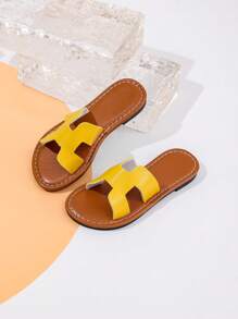 Um Par de Novas Chinelas de Verão para Crianças, Combinação de Cores, Chinelas para Crianças, Sandálias de Sola Macia de Moda para Meninas Pequenas no Verão, Sapatos de Princesa Casuais para Meninas, Sapatos de Praia Antiderrapantes, Adequados para Uso Interno e Externo, Adequados para Meninos Pequenos