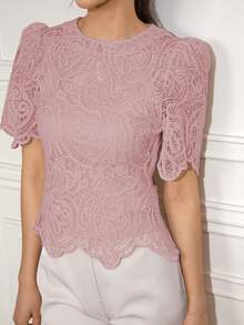 Amyenjoylife 女士优雅短袖蕾丝泡泡袖镂空衬衫T恤 - 淺灰紫 - 查看 5