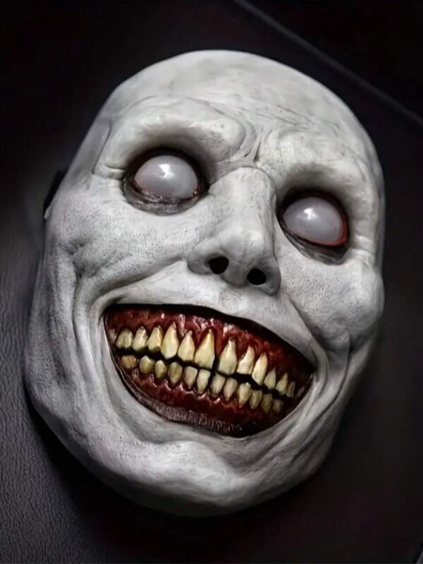 1pc Halloween Smiling Devil Mask - Anime Style Thriller Masquerade Mask, Light Beige, Hollow Eyes And Sharp Teeth Design, Lightweight And Easy Care, Suitable For Halloween Party, Role Playing And Horror Events - Anime Inspirational Style, Light Material