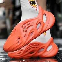 Men Women Clogs Foam Runners Hollow Sandals Foam Runner Shoes Slip-On Walking Platform Lightweight Cloud Slides Non-Slip Soft Runner Sandals Breathable Arch Support Sandals Breathable Non-Slip Beach Shoes Casual Fashion Sports Sandals One Pair - 亮橙色 - 查看 2