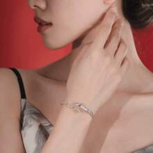 1pc Elegant & Luxury Matte Wavy Open Bangle Bracelet - Double Loop Heart Shaped Bracelet, Suitable For Girlfriend, Mother's Day, Birthday, Party, Valentine's Day, Luxury And Exquisite Adjustable Cuff Bracelet For Daily, Party Wear, Birthday Jewelry Gift