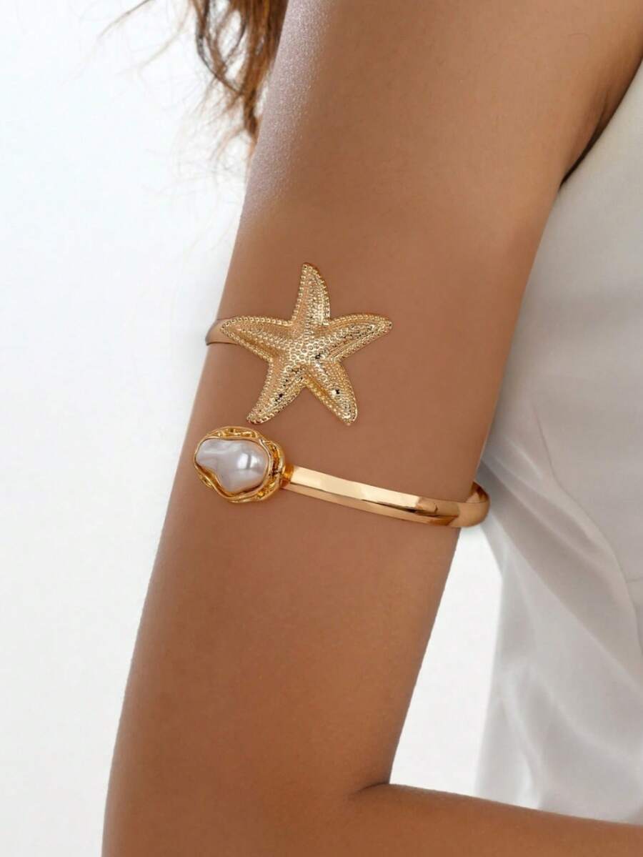 1 件欧美海洋度假风格仿珍珠臂环，配有可调节上臂手链，适合女性外出、聚会、派对等佩戴