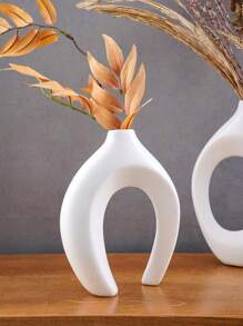 Hollow Vase 1 Set, Round Modern Vase Nordic Simple Bookshelf Ornaments, Beautiful Bohemian Vase, Suitable For Stylish Living Room Porch Tea Table Ornaments.