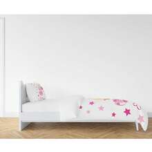 Acest set de 2 piese cu cuvertură și față de pernă cu imprimeu de castel cu prințese de basm este fabricat din poliester prietenos cu pielea, imprimat digital și permite gravura personalizată. Este un set de lenjerie de pat în stil prințesă pentru dormitoarele fetelor, un cadou perfect de ziua de naștere. Respirabil, ușor, lavabil, distractiv, drăguț, plin de dragoste, moale, confortabil, elegant, simplu. - Multicolor - Vizualizare 4