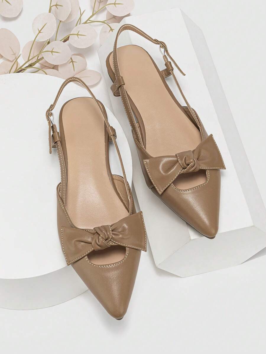 Sandali da donna di moda, comodi, nuovi, con fiocco alla caviglia, punta affusolata, suola morbida, casual e piatti