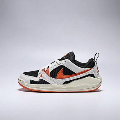 Nike Boys' Jordan CMFT Era (GS) Low-Top Basketball Shoes, HQ0506-018