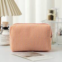 1 chiếc Túi đựng mỹ phẩm sọc nhiều màu sắc dành cho nữ và bé gái, túi đựng đồ trang điểm xách tay dung tích lớn, túi đựng đồ vệ sinh cá nhân có khóa kéo, vật dụng thiết yếu cho du lịch, nghỉ dưỡng và công tác, đựng băng vệ sinh, miếng lót, tai nghe có dây, sạc pin, son môi, mỹ phẩm, nước hoa, hộp đựng cọ trang điểm, túi đựng sản phẩm chăm sóc da và làm đẹp, túi đựng mỹ phẩm, đồ dùng du lịch thiết yếu, dung tích lớn, túi đựng mỹ phẩm lớn, quà Giáng sinh, túi nhỏ, quà tặng cho phụ nữ, đồ dùng du lịch thiết yếu, túi, ví cầm tay/túi xách nhỏ, hộp đựng mỹ phẩm, sắp xếp mỹ phẩm, túi, hộp đựng cọ, túi nhỏ, túi dung tích lớn, quà tặng cho phụ nữ, quà Giáng sinh, ý tưởng quà tặng cho phụ nữ, túi, túi đựng mỹ phẩm, đồ dùng du lịch thiết yếu - Nhiều màu - Xem 17