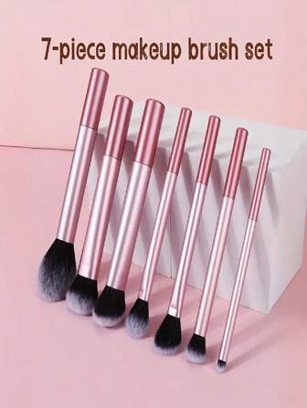 7 pièces Set de pinceaux de maquillage professionnel rose, convient à tous types de peau, soies en nylon, forme de baguette, manches en ABS, sans alcool, comprenant des pinceaux pour le blush, le fond de teint, le contour, le correcteur, l'ombre à paupières, ensemble d'outils de beauté