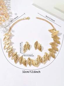 1set 3pcs Luxury & Elegant Golden Starfish & Wheat Texture Flower Wrinkle Necklace & Earrings Set, Fashion & Creative Asymmetrical Floral Starfish Leaf Necklace & Earrings Set, Suitable For Women Daily, Holiday, Party Wear