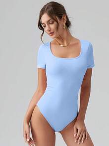 Bodis de mujer OQQ con mangas cortas y cuello cuadrado, con plisados, elásticos, para usar en casa o de viaje - Azul caramelo - Ver 2