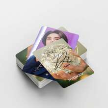 92 Stücke SK Artist Group HYUN-JIN Neues Album "Hollow" Merchandise Aufkleber & LOMO Fotokarten (60 Stücke Fotokarten, 32 Stücke Aufkleber), geeignet zum Dekorieren von Tagebüchern, Fotowänden, perfektes Geschenk für Freunde, Sommer