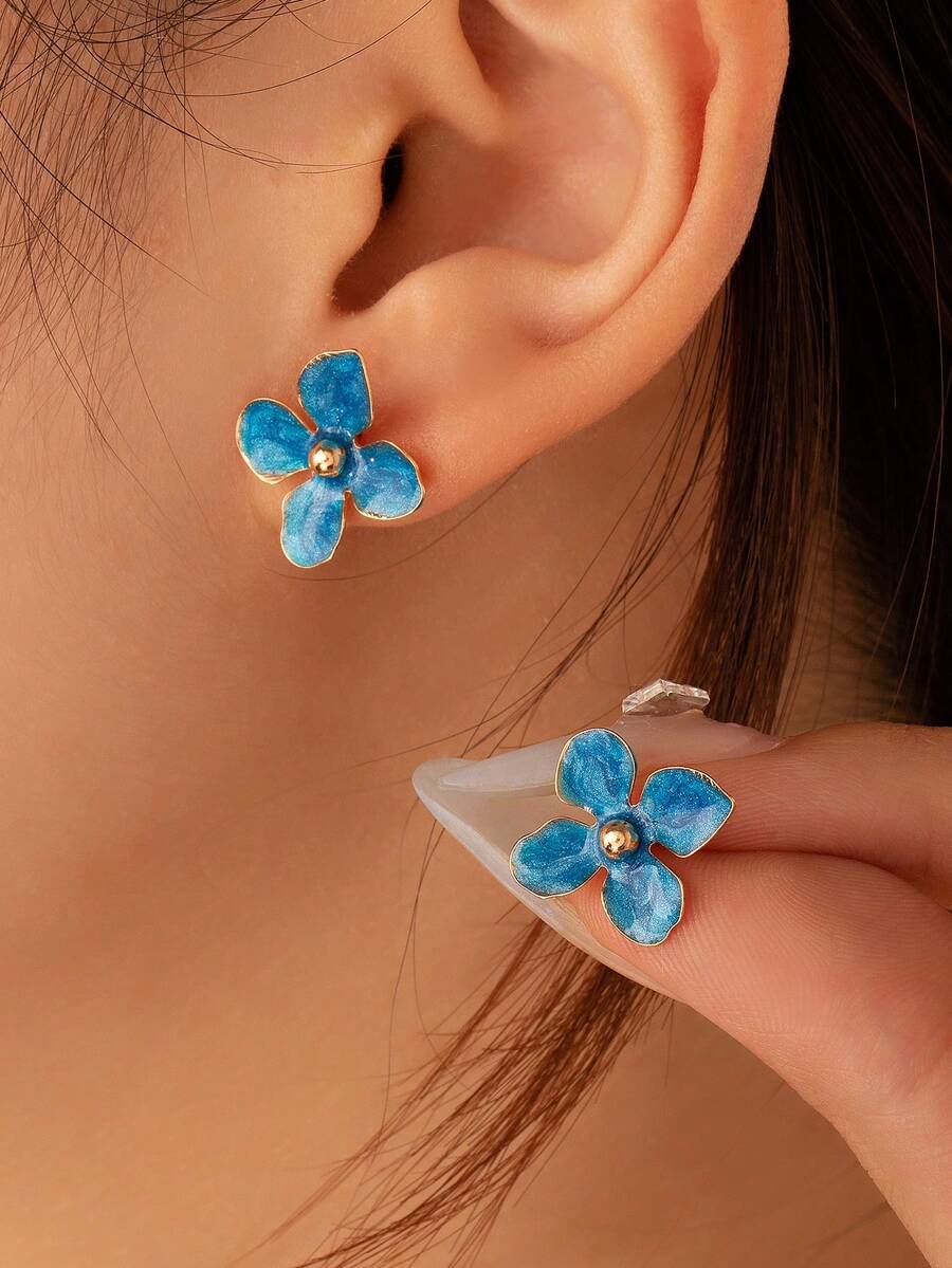 Fashionable Zinc Alloy Flower Stud Earrings, Suitable For Women's Daily Wear