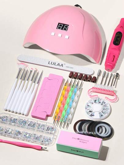 22 件美甲套装：UV 凝胶美甲灯、指甲锉、美甲笔、点画笔、指甲装饰、手指分离器、角质层推刀、角质层钳、指甲金/银线、指甲刷