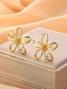 1 Paar modische fünfblättrige Blumenform Clip-On Ohrringe für Frauen, elegante Ohrringe für den täglichen Gebrauch und als Geschenk, geeignet für Damen