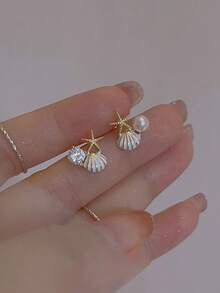 1 Pair Elegant Oily White Shell & Starfish Beach Resort Earrings - Starfish Shells - View 3