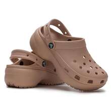 Crocs 女士经典云朵凉鞋，舒适休闲日常运动拖鞋，款式 206750-7AF