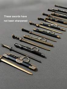 Mini Metal Sword Set Keychain Accessories, Vintage Toy Pendant Collection, Military Theme, Durable Metal Structure, Suitable For Game & Anime Fans, Teenagers (7-14 Years Old) - Multicolor - View 3