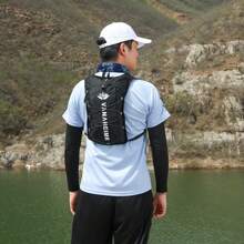 Running Vest Backpack Phone Holder , Reflective Vest For Men And Women,Lightweight Running Hydration Vest Phone Pouch, Durable Running Cycling Camel Hydration Backpack(Without Bladder)