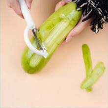 1pc Stainless Steel Vegetable Peeler With Comfortable Non-Slip Grip, Versatile Potato, Carrot, Cucumber Peeling Tool With Built-In Blemish Remover For Perfect Results, Perfect For Meal Preparation, Home Kitchen And Professional Cooking Use