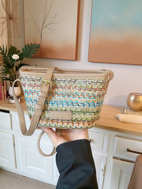 Bolso de cubo de estilo callejero y vacacional tejido de colores, bolso versátil para el hombro para mujeres